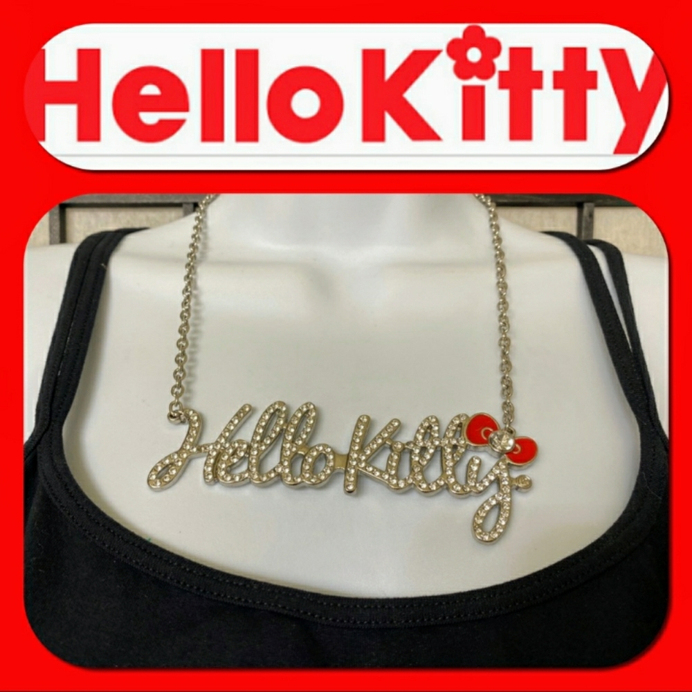 Hello kitty necklace